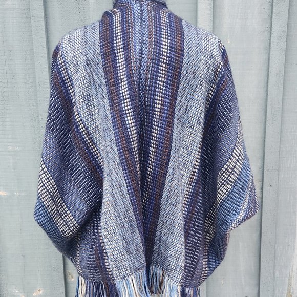 Hand Woven Shawl Wrap With Armholes Shades of Blue - Picture 4 of 6